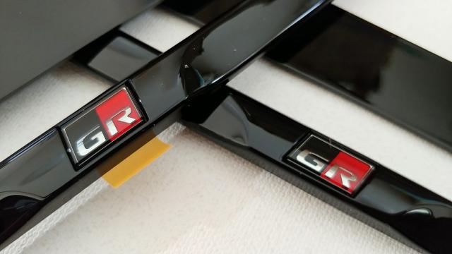 トヨタ純正 ナンバーフレーム・GRブラック ［フロント&リヤ2枚セット