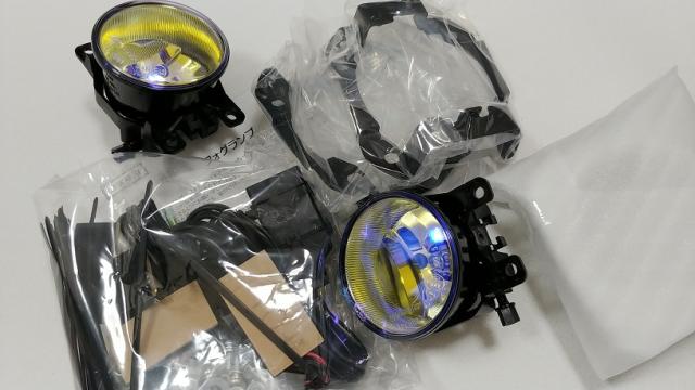 スズキ純正　フォグランプ　エブリイバン DA17V