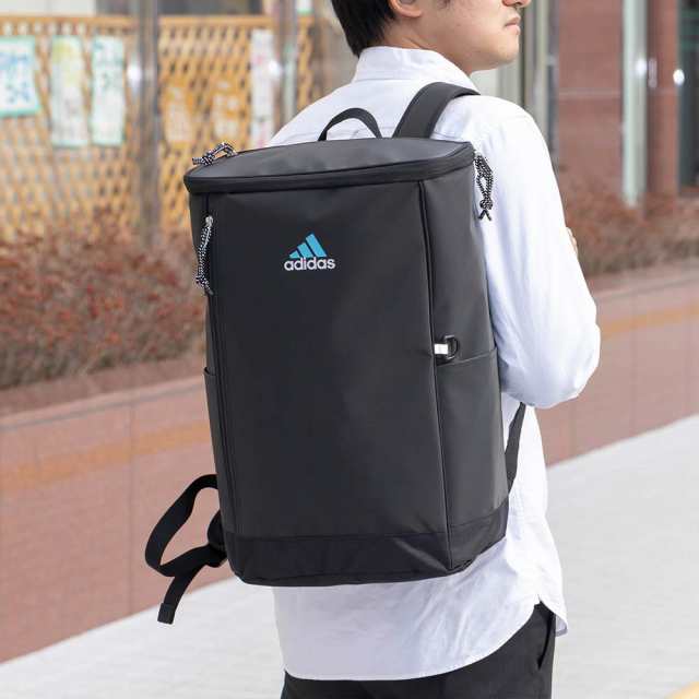 adidas ボックスリュック　25L