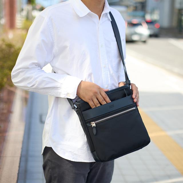 タケオキクチ ショルダーバッグ TAKEO KIKUCHI グレール TK 縦型 メンズ レディース ブランド 大人 おしゃれ 人気 スマート ショルダーバック 斜めかけバッグ 斜め掛け キクチタケオ 708103_2