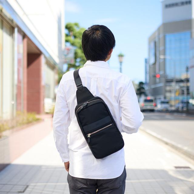 タケオキクチ ボディバッグ ショルダーバッグ TAKEO KIKUCHI グレール