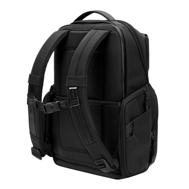 Incase インケース リュック A.R.C. Commuter Pack 正規品 バックパック B4 23.7L メンズ レディース 大容量 A.R.C コミューターパック PCリュック ビジネスリュック ビジネス 出張 通勤 通学 人気 おしゃれ ARC CommuterPack
