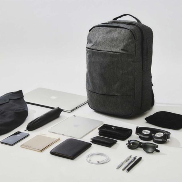 Incase インケース リュック City Backpack 正規品 バックパック B4 2層式 メンズ レディース シティバックパック PCリュック ビジネスリュック ビジネス 通勤 通学 大容量 大きめ 2気室