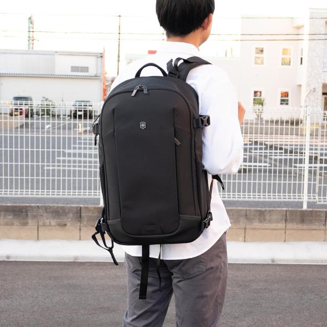 ビクトリノックス リュック ビジネスリュック VICTORINOX アルトモント モダン デラックス バックパック 大容量 大きめ A4 27L メンズ レディース お出かけ 出張 旅行 トラベル ビジネス 653554 653555 653556_2