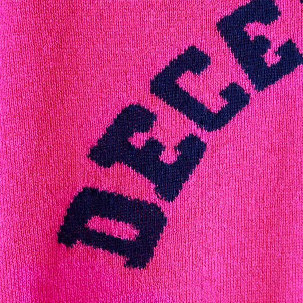 新品DECEMBERMY ディッセンバーメイピンク Vネックセーター秋冬春 新品