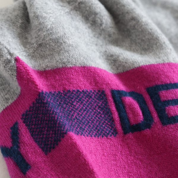 ディセンバーメイ シームレス カシミアニット ハイネック カシミア100% XL ディセンバーメイ シームレス カシミアニット ハイネック カシミア100% XL