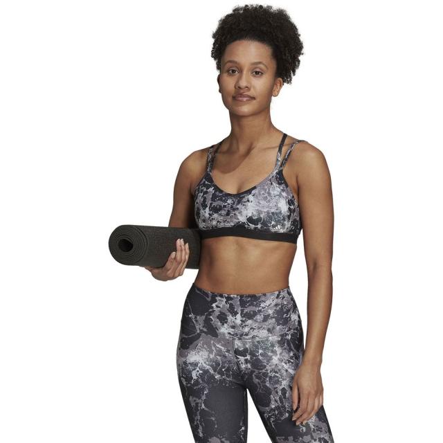 アディダス Adidas ランニングウェア レディース W Studio Ess Aop ライトサポートブラ Tg117 22fwの通販はau Pay マーケット Kpi