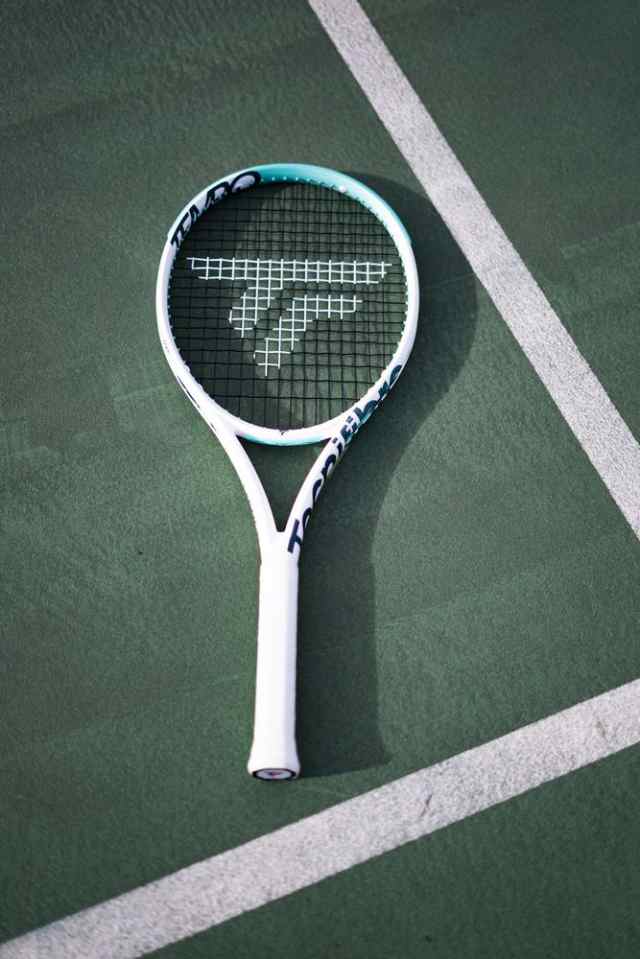 テクニファイバー Tecnifibre 硬式テニスラケット テンポ 285