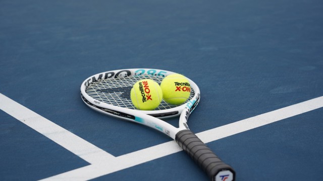 365日出荷」テクニファイバー Tecnifibre テニスボール COURT コート 4