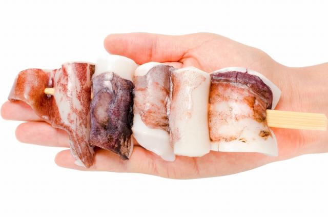 いかおやじ串 イカ串 イカ焼き串10本 ×5パック 1本75〜85g前後 【いか イカ 烏賊 いか串 いかポンポン焼き いかぽっぽ焼き イカポッポ焼き イカのぽっぽ焼き 海鮮串 串揚げ 串焼き バーベキュー BBQ おでん 学園祭 お祭り】の通販は いかおやじ串 イカ串 イカ焼き串10本 ×5パック 1本75〜85g前後 【いか イカ 烏賊 いか串 いかポンポン焼き いかぽっぽ焼き イカポッポ焼き イカのぽっぽ焼き 海鮮串 串揚げ 串焼き バーベキュー BBQ おでん 学園祭 お祭り】の通販は