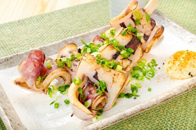 いかおやじ串 イカ串 イカ焼き串10本 ×5パック 1本75〜85g前後 【いか イカ 烏賊 いか串 いかポンポン焼き いかぽっぽ焼き イカポッポ焼き イカのぽっぽ焼き 海鮮串 串揚げ 串焼き バーベキュー BBQ おでん 学園祭 お祭り】の通販は いかおやじ串 イカ串 イカ焼き串10本 ×5パック 1本75〜85g前後 【いか イカ 烏賊 いか串 いかポンポン焼き いかぽっぽ焼き イカポッポ焼き イカのぽっぽ焼き 海鮮串 串揚げ 串焼き バーベキュー BBQ おでん 学園祭 お祭り】の通販は