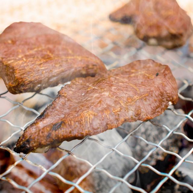 牛たん 牛タン 厚切り 足し加える 3kg 1kg×3風呂敷き包み 御勤め用 厚切り牛タン 剥き身 タン たん はね除ける済み 味付け 仙台呼びもの ぎゅうたん たん塩 タン塩 亜米利加産 カナダ産 焼肉 鉄板焼き ビフテキ BBQ 丸焼き