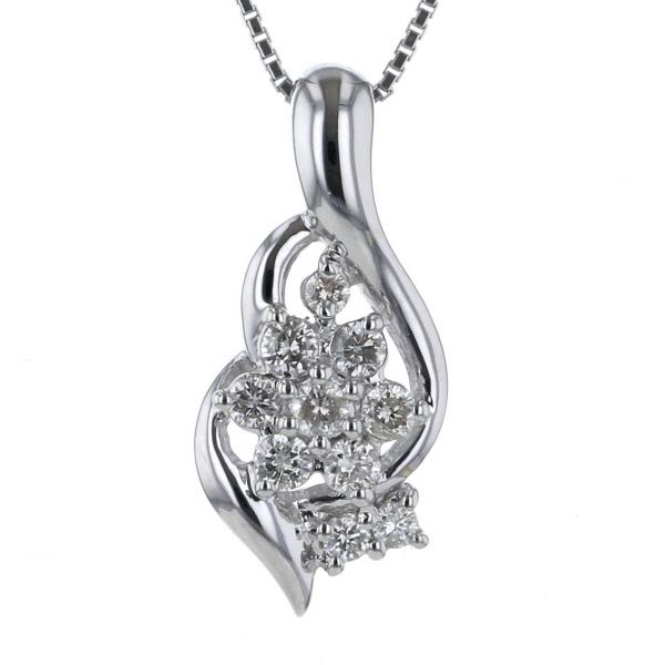 K18WG ホワイトゴールド ネックレス ダイヤモンド 0.50ct 花 フラワー  