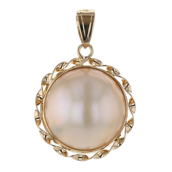 K18YG イエローゴールド ネックレストップ マベ真珠 13.5mm ハーフパール スクリュー枠 シンプル【新品仕上済】【zz】【中古】の通販は