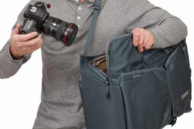 スーリー THULE Thule Covert DSLR Backpack 32L Dark Slate カメラ用バックパック リュック 撮影 旅行  トラベル 32の通販はau PAY マーケット 【6600円以上で送料無料】山とアウトドアの店 山気分 au PAY マーケット－通販サイト