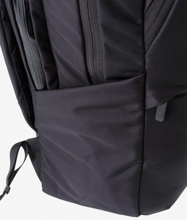 ザ・ノース・フェイス THE NORTH FACE アウトドア シャトルデイパック Shuttle Daypack リュック バックパック かばん 24.5L ビジネス 仕事 通勤 パソコン収納 機能的 高強度 シンプル  NM82329 K