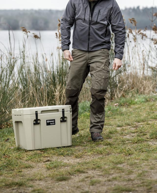 ペトロマックス Petromax アウトドア クーラーボックス ウルトラパッシブクーラー 25L クーラーバッグ 保冷 スポーツ BBQ バーベキュー 停電対策グッズ 緊急 災害対策 台風対策 熱中症対策 13319