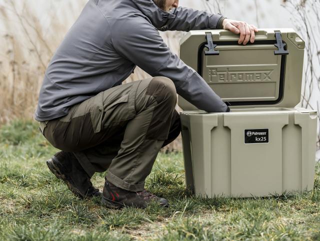 ペトロマックス Petromax アウトドア クーラーボックス ウルトラパッシブクーラー 25L クーラーバッグ 保冷 スポーツ BBQ バーベキュー 停電対策グッズ 緊急 災害対策 台風対策 熱中症対策 13319
