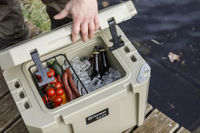 ペトロマックス Petromax アウトドア クーラーボックス ウルトラパッシブクーラー 25L クーラーバッグ 保冷 スポーツ BBQ バーベキュー 停電対策グッズ 緊急 災害対策 台風対策 熱中症対策 13319