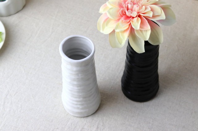 美濃焼細長花瓶 日本製 美濃焼 定番商品 花器 フラワーベース 花 美濃焼細長花瓶 日本製 美濃焼 定番商品 花器 フラワーベース 花