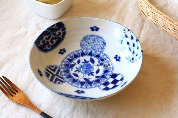 藍丸紋 6.8寸深皿 日本製 美濃焼 長く使える上品な藍染柄です パスタ鉢 中鉢 カレー皿 主食皿 和食器の通販はau PAY マーケット -  セラポッケ かわいい陶器のお店 | au PAY マーケット－通販サイト