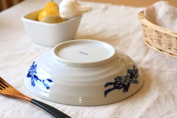 藍丸紋 6.8寸深皿 日本製 美濃焼 長く使える上品な藍染柄です パスタ鉢 中鉢 カレー皿 主食皿 和食器の通販はau PAY マーケット -  セラポッケ かわいい陶器のお店 | au PAY マーケット－通販サイト
