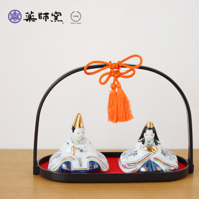 薬師窯 染錦手籠雛 桃の節句 雛人形 雛飾り 陶器 ギフト コンパクト 絵付け 籠 瀬戸 の通販はau Pay マーケット 雑貨のお店 セレクト ペンギン 薬師窯 染錦手籠雛 桃の節句 雛人形 雛飾り 陶器 ギフト コンパクト 絵付け 籠 瀬戸 の通販はau Pay マーケット 雑貨のお店 セレクト ペンギン