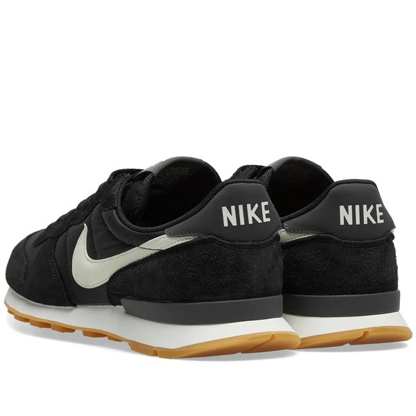 ナイキ インターナショナリスト スニーカー レディース ブラック 黒 Nike Wmns Internationalist 8407 021 Nike247 の通販はau Pay マーケット Yellow Au Pay マーケット店