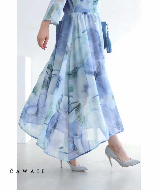 再入荷7月14日 透明感溢れる水彩花シアーベールミディアムワンピース CAWAII w60052ps 花柄 ワンピース フレア袖 Aライン 春 夏 ロング マキシ ギャザー ママ  50代 60代 40代 体型カバー オフィス お呼ばれ 通勤 きれいめ ドレス 母の日の通販は