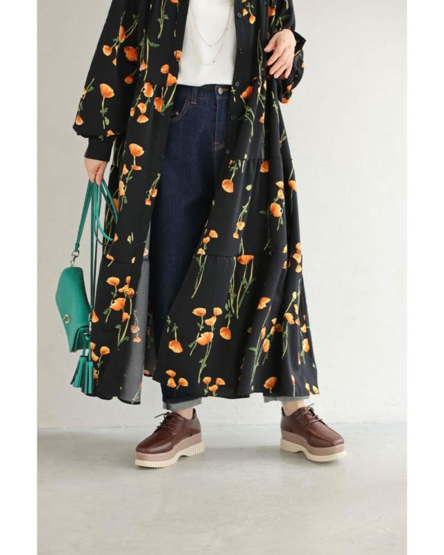 再入荷11月4日 （黒）夕陽色に染まる花柄ロングワンピース（紐付き