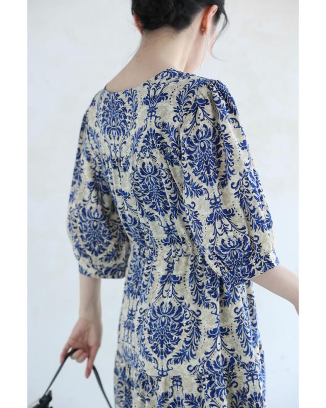 再入荷7月14日 上品なブルーのダマスク柄ティアードミディアム
