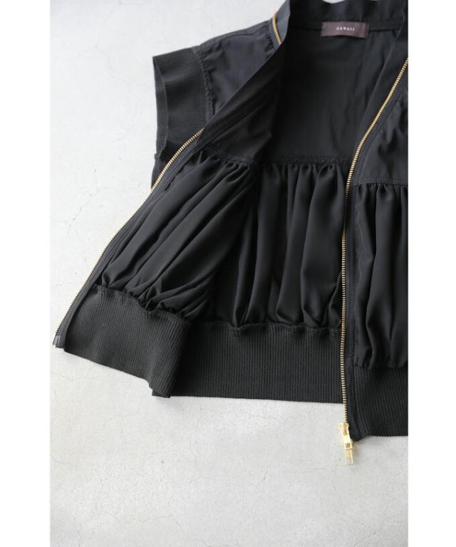 再入荷6月5日 （黒）チュールギャザーのダブルジップアップベスト