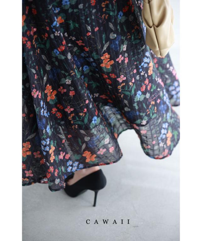 新作5月28日 （ストラップ付き）（黒）ワンピースにもなる2way仕様。鮮やかな花柄ミディアムスカート cawaii fzp00165od S~L対応 春服 春物 夏 夏服 夏物 ブラック 涼し気 透け感 エアリー 大人可愛い 上品 女性らしい レディース ファッション ミセス 30代 40代 50代の通販は