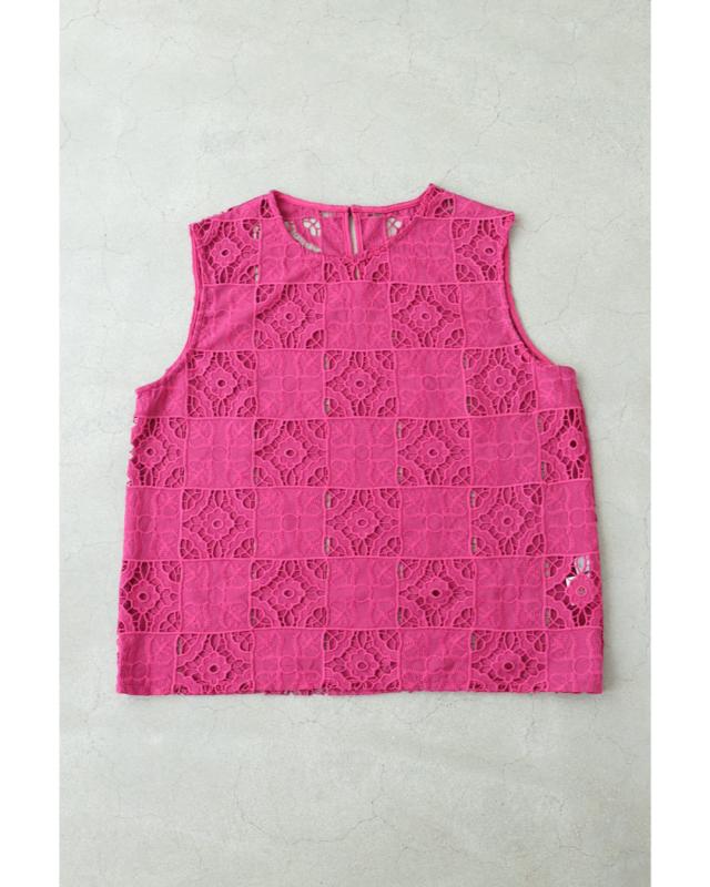 再入荷7月5日 目を惹く華やかピンクのブロックレースカットソー