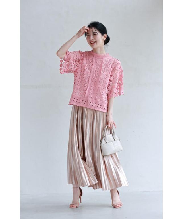 再入荷3月23日 花咲カッティングレースプルオーバートップス cawaii