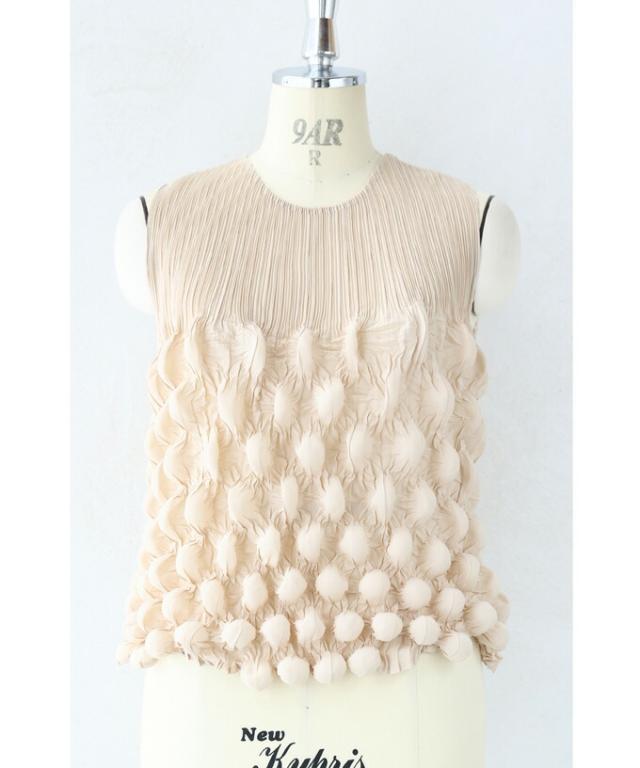 再入荷6月29日 不思議な立体ぽこぽこ素材カットソートップス トップス カットソー ノースリーブ レディース ファッション 春服 夏服 着回し 伸縮 プリーツ cawaii w50405nc S~2L対応 アイボリー 日常使い キレイめ シンプル ミセス 30代 40代 50代 再入荷6月29日 不思議な立体ぽこぽこ素材カットソートップス トップス