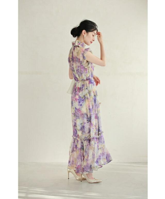 再入荷8月24日 花飾りネックのロマンティックシフォンワンピース（紐ベルト・インナー付き） ワンピース ノースリーブ レディース ファッション 夏 春 シフォン 花飾り フリル cawaii w50419nc 福袋 キレイめ シンプル ミセス 30代 40代 50代 再入荷8月24日 花飾りネックのロマンティックシフォンワンピース（紐