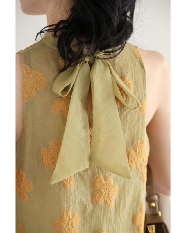 新作8月20日 浮かび上がる花刺繍の重なるベールチュニック cawaii