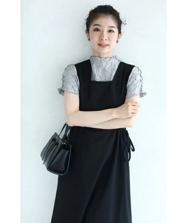 20240511】 （グレー）（S~M対応）浮かぶ刺繍画の伸びやかカットソー