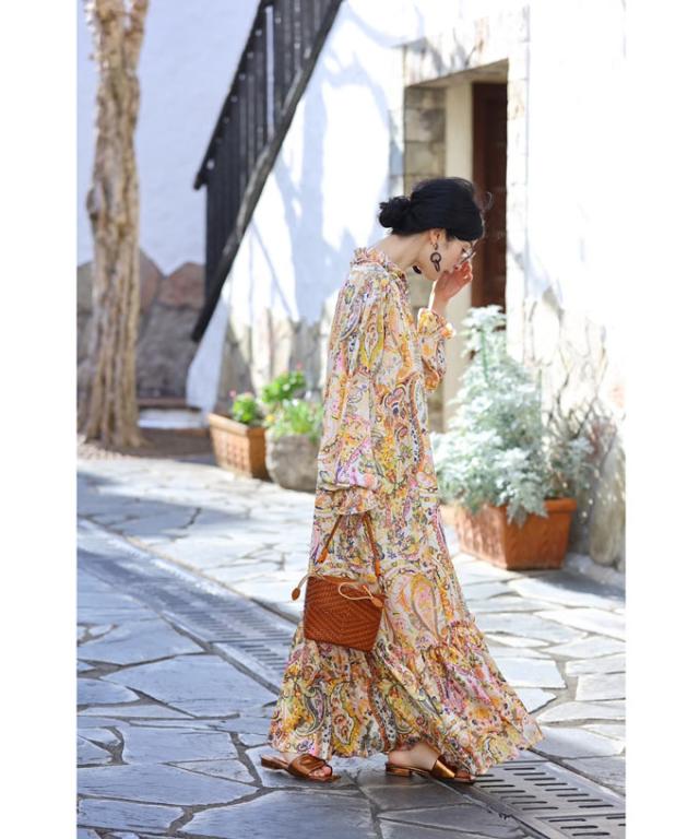 再入荷6月14日 （紐ベルト付き）カラフルな色遊びペイズリーのフリル