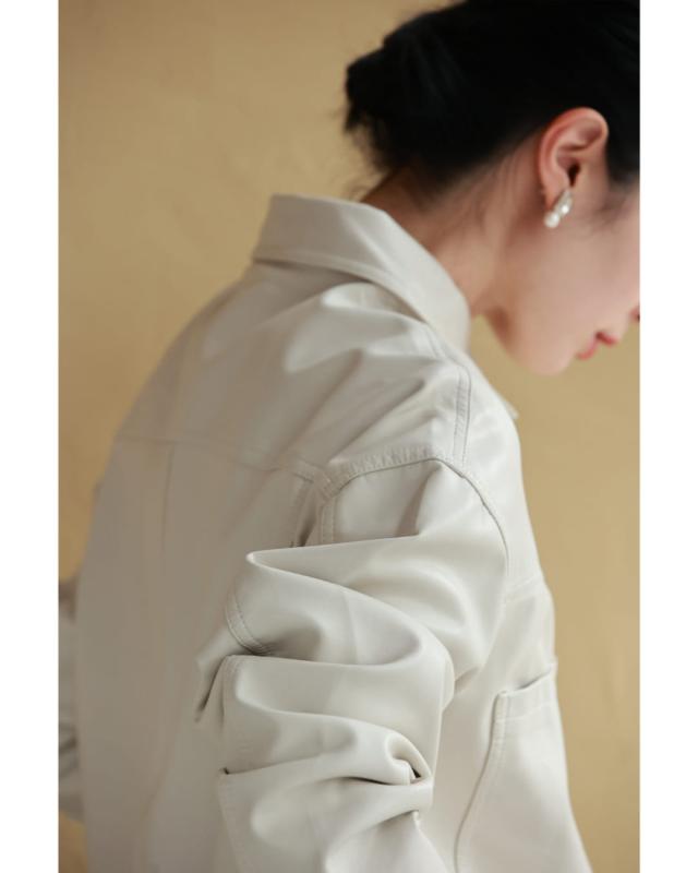 再入荷1月4日 ビッグポケットのフェイクレザージャケット cawaii