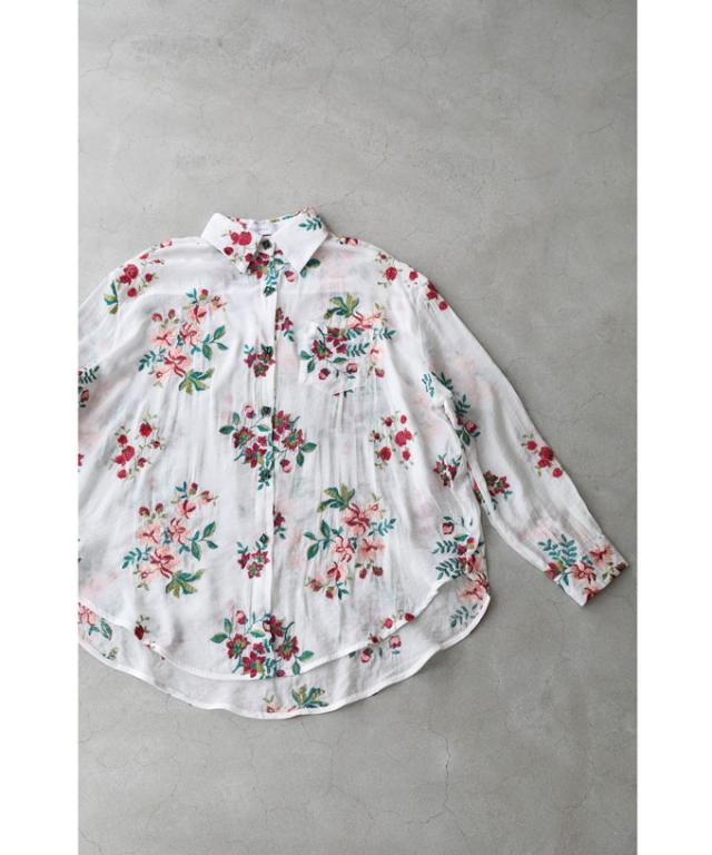 再入荷6月14日 アンティーク風ビジューボタンの花刺繍シャツトップス cawaii w60656ps 長袖 羽織り 総柄 花 刺繍 体型カバー UV対策 ホワイト オシャレ 個性的 大人可愛い エレガント 上品 春 夏 レディース ファッション ミセス 30代 40代 50代 再入荷6月14日 アンティーク風ビジューボタンの花刺繍シャツトップス