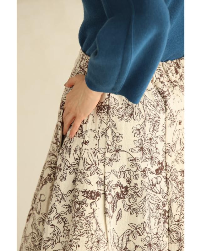 再入荷8月9日 森に潜むウサギのタックジャガードロングスカート cawaii