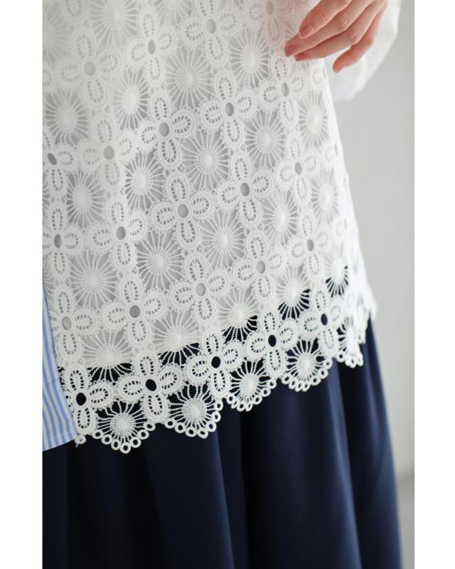 新作2月13日 シャツとステンドグラスレースのドッキングブラウス