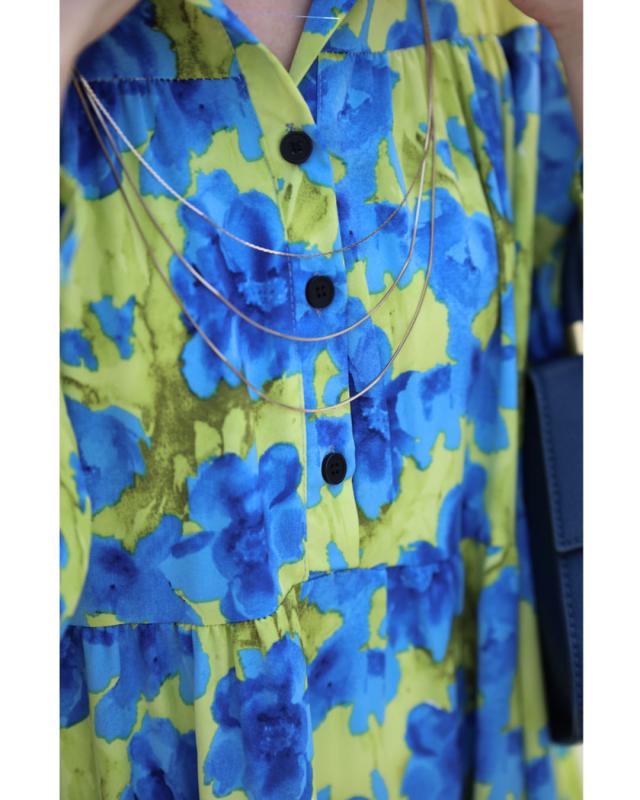 再入荷8月19日 街ゆく華やかな青花ティアードロングワンピース（紐