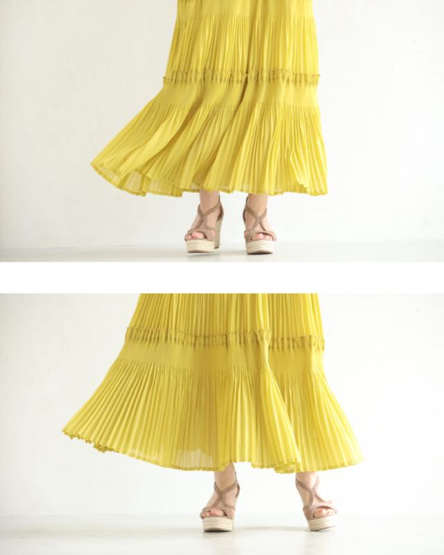 再入荷8月24日 花舞うように広がる段プリーツロングワンピース cawaii