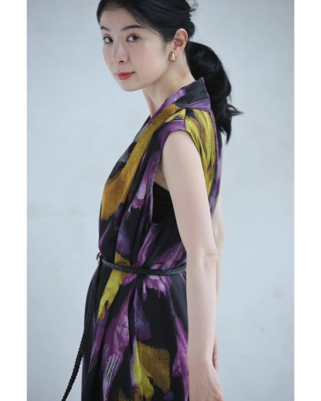 再入荷7月29日 美しく揺らめく花あかりミディアムワンピース（ベルト