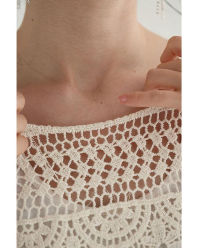 再入荷9月4日 涼しく腰回りまでカバーするクロシェAラインチュニック