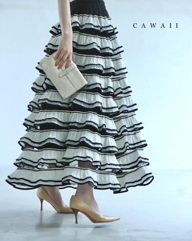 再入荷8月19日 たっぷりデコレーションフリルロングスカート cawaii w61360ps S~3L対応 ウエストゴム 透け感 ブラック ホワイト オシャレ 個性的 大人可愛い エレガント 上品 春 夏 薄手 レディース ファッション ミセス 30代 40代 50代