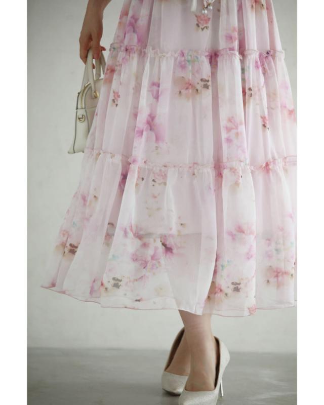 【新品未使用】pui フラワーぺプラムワンピース ピンク b5f2ed5a4f526bf2cff8914d75ff80